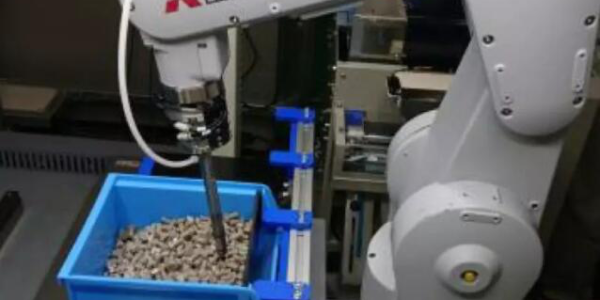 各种小零件包装过程的自动化