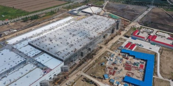 特斯拉预计：年底前在上海工厂投产Model 3电动车